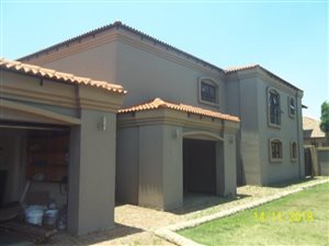 5 Bedroom House in Sonneveld