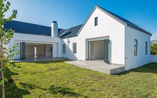 4 Bedroom House in Croydon Olive Estate