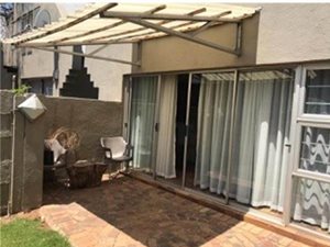 3 Bed Townhouse in Orchards
