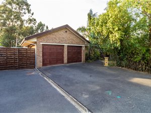 4 Bedroom House in Durmonte