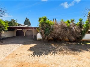 4 Bed House in Dersley