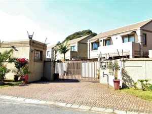 3 Bed Cluster in Buurendal