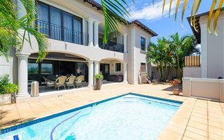 5 Bedroom House in Umhlali Golf Estate