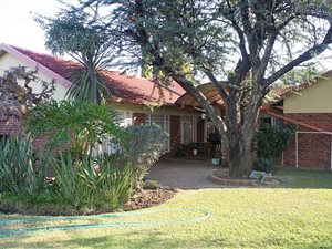 4 Bed House in Flimieda