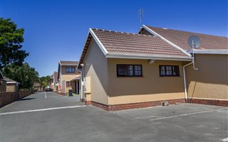 1 Bedroom Apartment in Meerensee