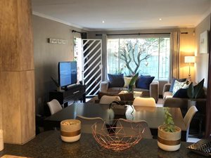 3 Bed Townhouse in Florida Glen