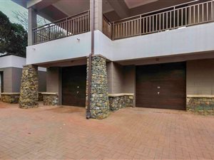 2 Bed Cluster in Hilltop Estate