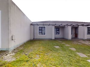 3 Bed Duplex in Kuilsriver