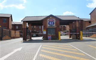 2 Bedroom Apartment in Naturena