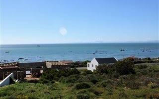 612 m² Land available in Britannica Heights