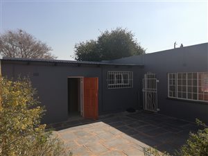 2 Bed Garden Cottage in Discovery