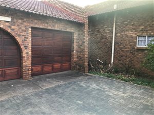 4 Bed House in Mantevrede