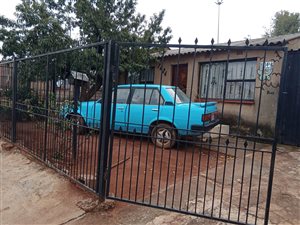2 Bed House in Naledi