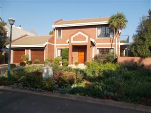 4 Bed House in Centurion Golf Estate