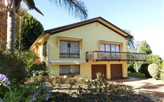 4 Bedroom House in Helderberg Estate