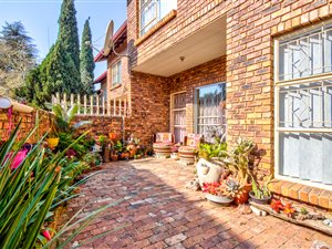3 Bed Townhouse in Bonaero Park