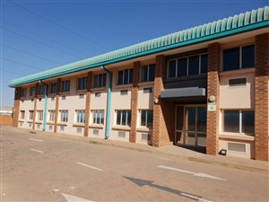 167 m² Industrial space in Wychwood