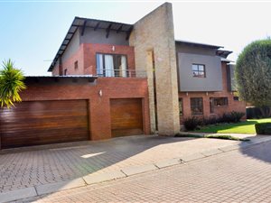 6 Bed House in Olympus Country Estate