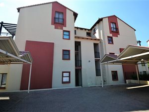 Bachelor apartment in Oukraal Estate