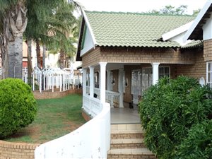 6 Bed House in Cashan