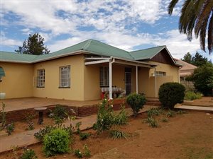 3 Bed House in Memorial Road Area