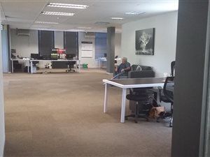 447 m² Office Space in Craighall