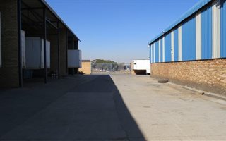 3600 m² Industrial space in Tulisa Park