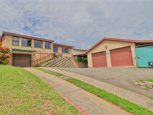 4 Bed House in Montclair