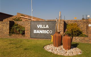 2 Bedroom Apartment in Kloofendal
