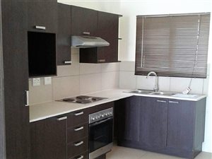 2 Bed Apartment in Dainfern
