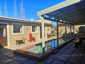 4 Bed House in Nieu Bethesda