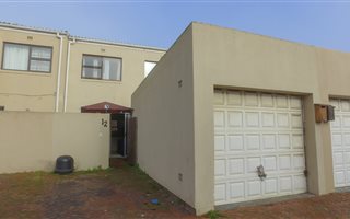 2 Bedroom Townhouse in St Dumas