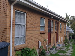 2 Bed Apartment in Oakglen