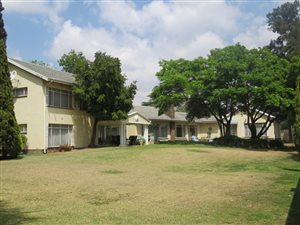 5 Bed House in Libradene