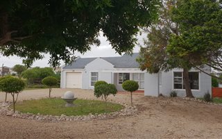 3 Bedroom House in Country Club