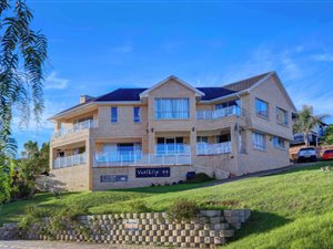 3 Bed House in Herolds Bay