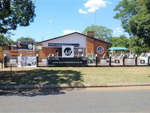 929 m² Office Space in Vanderbijlpark SW