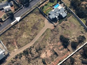1770 m² Land available in Bedfordview