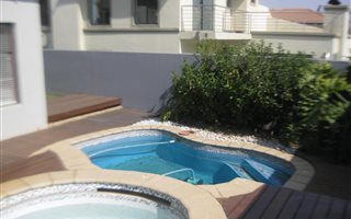 4 Bedroom House in Ebotse Estate
