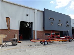800 m² Industrial space in Stormill
