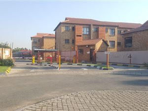 2 Bed Townhouse in Cruywagenpark
