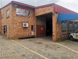 465 m² Industrial space in West Acres