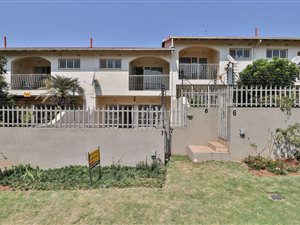 3 Bed Townhouse in Fairland