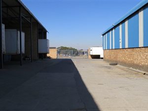 1909 m² Industrial space in Tulisa Park