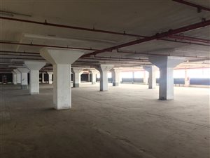 2500 m² Industrial space in Jacobs