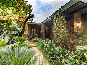 3 Bed House in Brooklyn