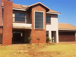 3 Bed House in Raslouw Glen