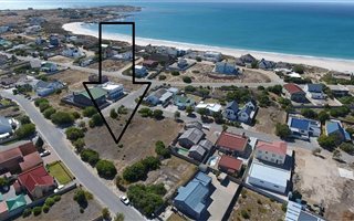 650 m² Land available in Britannia Bay