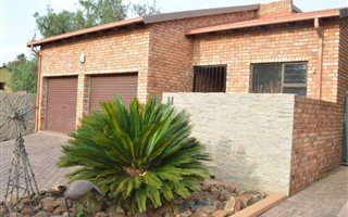 3 Bedroom Cluster in Albemarle