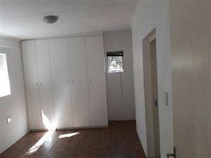 2 Bed Garden Cottage in Lyttelton Manor